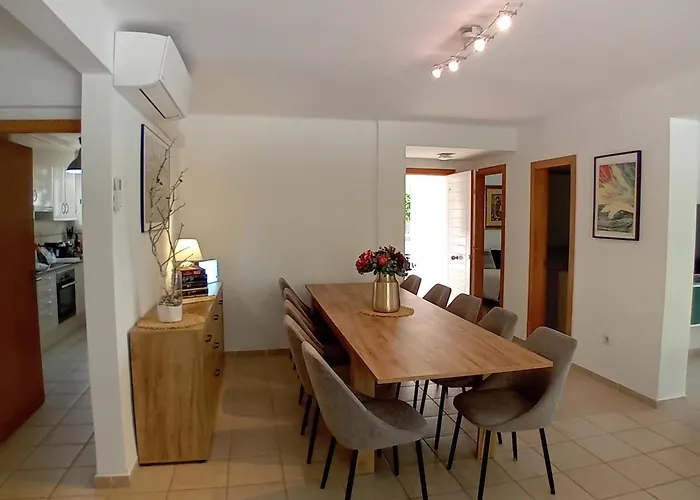 Exclusiva Con Piscina Privada En - Es-209-100 *